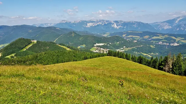 Empfehlenswerte Wanderung vom Hirschenkogel über den Kammweg, ... | Foto: © Silvia Plischek