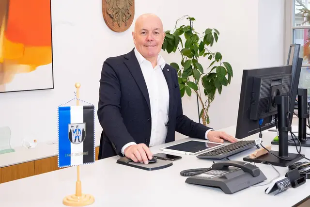 Bürgermeister Georg Rosner präsentierte den sechsten Transparenzbericht der Stadtgemeinde Oberwart. | Foto: Stadtgemeinde Oberwart