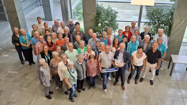 Die Gruppe aus Windigsteig mit Landtagspräsident Karl Wilfing | Foto: NÖ Senioren