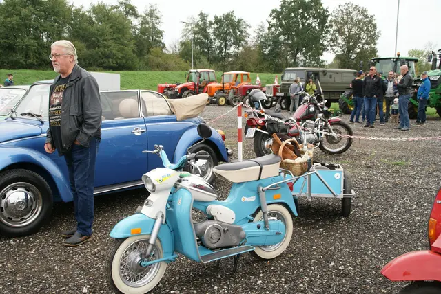 Die zweispurigen Fahrzeuge durften nicht fehlen. | Foto: Anna Maria Kaufmann