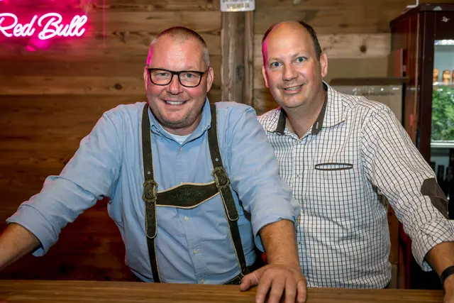 Die beiden Hüttenbetreiber Harald Taupe und Robert Ruhdorfer sorgen jedes Jahr für ein kulinarisches Highlight.