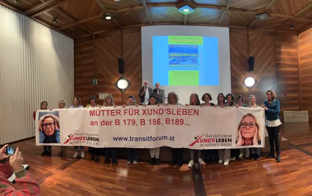 Mit einer neuen Initiative "Mütter für xund´s Leben" möchte man wichtige Mitstreiterinnen im Kampf gegen den Transitverkehr gewinnen: Mütter. Ihnen liegt die Zukunft der Kinder besonders am Herzen. | Foto: MeinBezirk/Günther Reichel