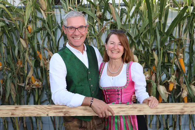 Der Vizebürgermeister von St. Florian am Inn, Thomas Strauß mit seiner Gattin Edith. | Foto: Markus Bäumler und Udo Klaus/zema-medien.de
