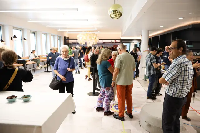 Foto: Bahn zum Berg / Oleksandra Chornobab