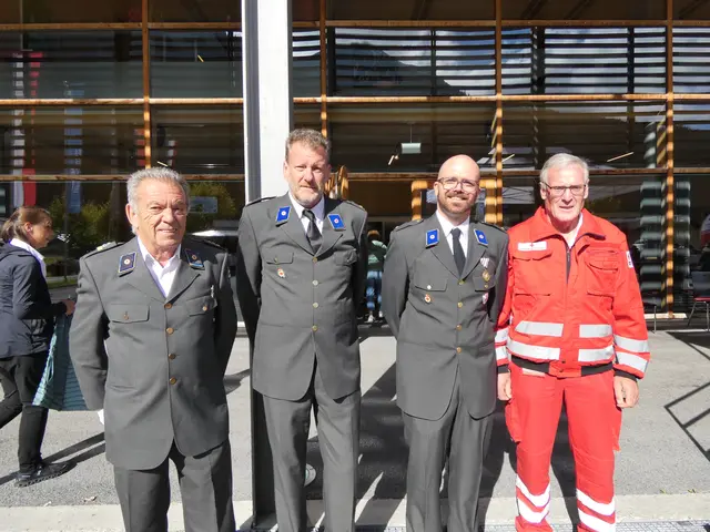 Gründungsmitglied Herbert Habicher, Ortsstellenleiter Jochen Storch, sein Stv. Philipp Müller und Gründungsmitglied Helmut Burger erzählten über die Anfänge der Ortsstelle in St. Anton. 