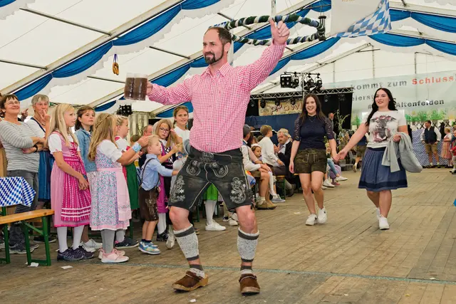 Ein Höhepunkt zum Abschluss des dreitägigen Oktoberfestes: die Trachtenmodenschau | Foto: Alfred Hofer