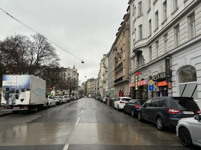 Leere Parkplätze im Bezirk gibt es nur selten. Anwohnerparken sei die Lösung, meinen ÖVP und SPÖ. | Foto: Nathanael Peterlini/MeinBezirk