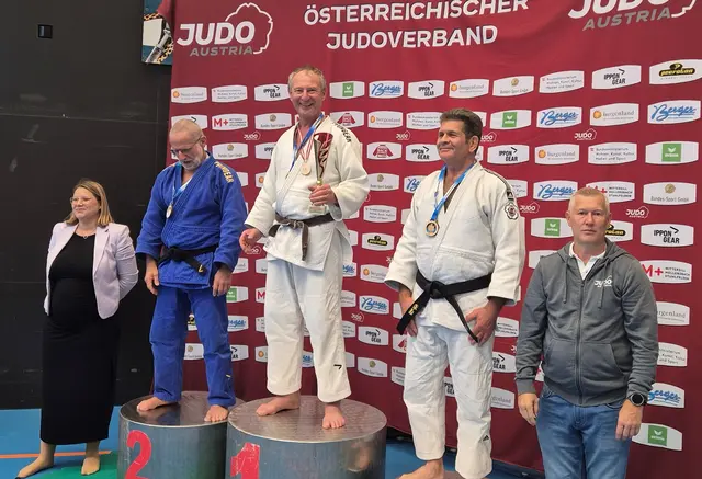 Christian Reischl (Mitte)erkämpft seinen 6.Staatsmeistertitel.