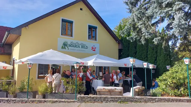 Das Landrasthaus Maria Bild feierte sein Drei-Jahres-Jubiläumsfest mit vielen Gästen.  | Foto: Landrasthaus