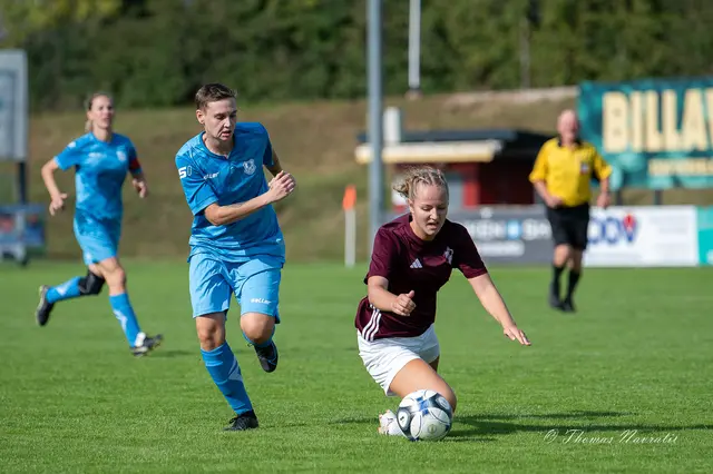 Lisa Stocker (Blau)feierte nach ihrer Verletzung ein tolles Comeback und glänzte dabei mit zwei Treffern. | Foto: Thomas Navratil