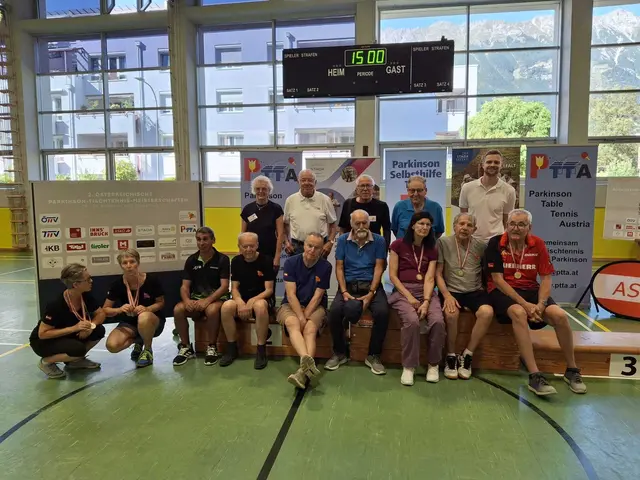 Das Team aus Tirol freut sich über ihre erfolgreichen Turniere.  | Foto: Parkinson Tischtennis Tirol