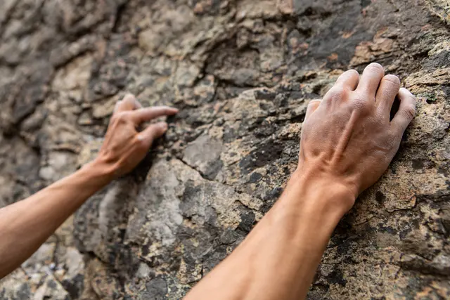 Ein Kletterpaar aus den Niederlanden musste aus einer alpinen Notlage befreit werden. | Foto: Symbolbild Adobe Stock