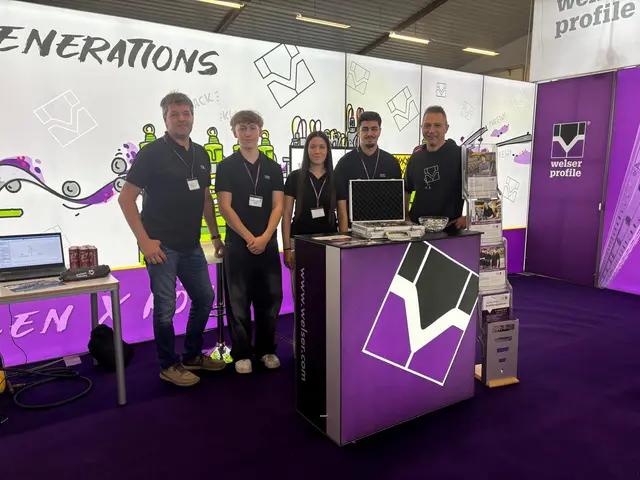 Hannes Pöchacker, Nico Hable, Nilam Rana, Fadi Dahdal und Peter Reiböck | Foto: Welser