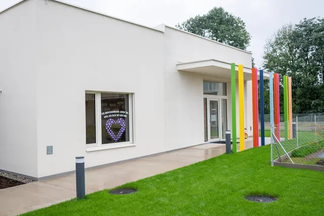 Modern, kindergerecht und barrierefrei: Der neue Zubau bietet in Gralla zusätzlich Platz für die Betreuung von 25 Kindern. | Foto: photoworkers.at