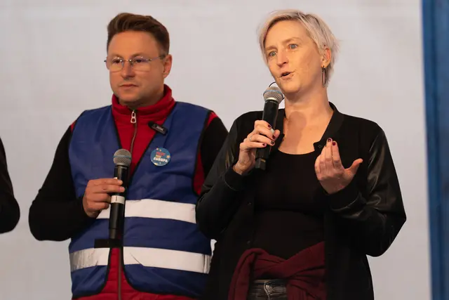 v.l.: Bezirksvorsteher-Stellvertreter Christoph Lipinski und Nationalratsabgeordnete und Bezirksparteivorsitzende Elke Hanel-Torsch (beide SPÖ).  | Foto: Emanuel Ullmann/MeinBezirk