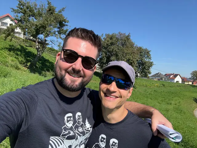 Etwa Halbzeit bei der Siedlung am Trog, wo neue Gartendurchquerungen warteten. | Foto: Schwab/Raferzeder