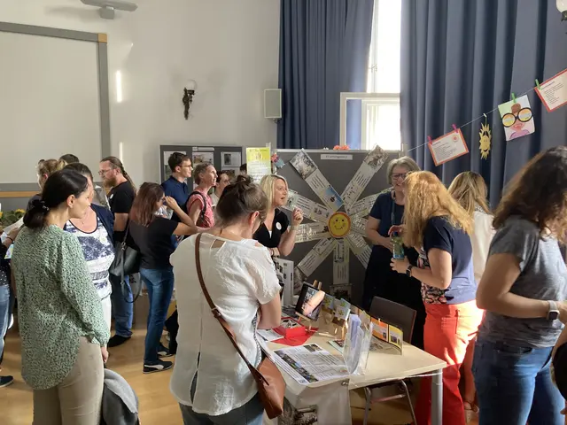 Die erste Schulstartmesse war laut Bezirksvorsteherin Michaela Schüchner (SPÖ) ein voller Erfolg. (Archiv) | Foto: BV14