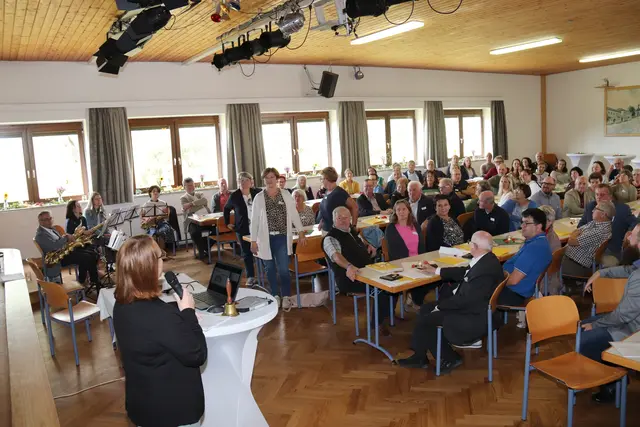 Austausch | Foto: Andreas Payreder