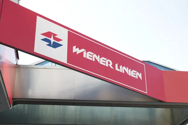 Die Wiener Linien haben sofort reagiert, jedoch konnte das Trio nach der gefährlichen Mutprobe nicht gefunden werden. | Foto: Max Spitzauer/ MeinBezirk