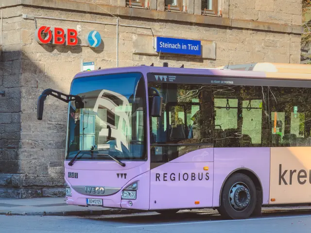 Das neu aufgestellte Öffi-Angebot im Stubai- und Wipptal soll den Individualverkehr reduzieren. | Foto: Thomas Holzmann/VVT