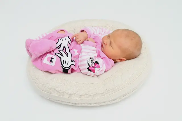 Name: Luisa
Geburtsdatum: 09.09.2025
Gewicht: 3.330 g
Größe: 51 cm
Eltern: Nicole Novacek und Kevin Prisching aus Gamlitz | Foto: Babysmile