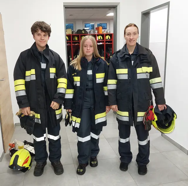 Jakob Neuwirth, Isidora Jovic und Gabriele Heineis | Foto: FF Statzendorf