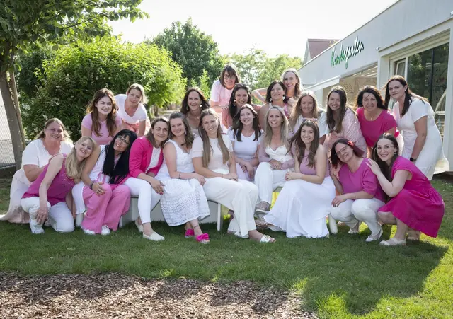 Die Pädagoginnen strahlen ob es gelungenen Zubaus ihrer neuen Wirkungsstätte in Gralla. | Foto: photoworkers.at