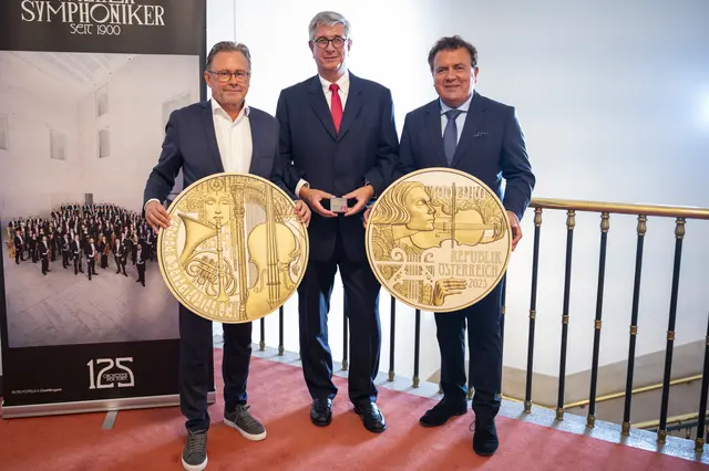 v.l.: Dr. Alexander Wrabetz, Aufsichtsratspräsident der Wiener Symphoniker, Mag. Gerhard Starsich, Generaldirektor Münze Österreich und Jan Nast, Intendant der Wiener Symphoniker. | Foto: Johannes Niesel-Reghenzani/Wiener Symphoniker