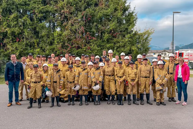 Die Jugendgruppen der Feuerwehren Elsbethen, Großgmain, Grödig und Wals-Siezenheim nahmen an dem Action-Day teil. | Foto: BSBÖA OVI Manuel Hasenschwandtner