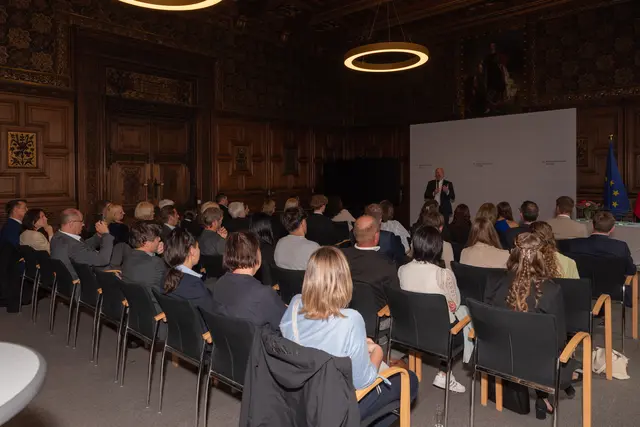 Die Gewinnerinnen und Gewinner des digi.check waren in Wien eingeladen. | Foto: HAK/HAS Weiz