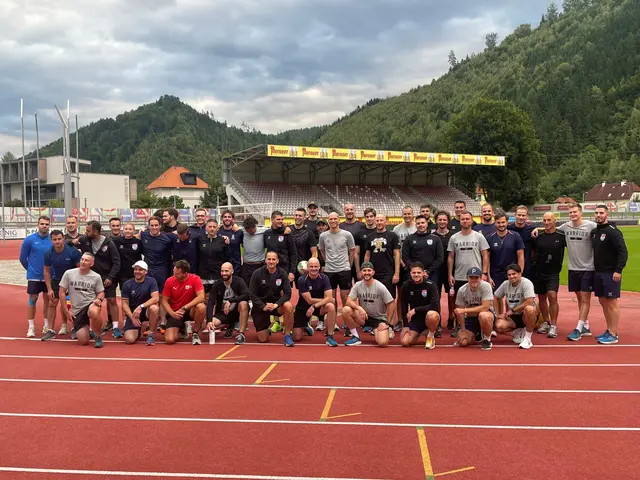 Die Referees im Alpenstadion Kapfenberg | Foto: ICE HOCKEY LEAGUE; ALBERTO CANTU 