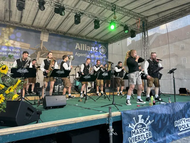 Die Marchviertler heizten dem Publikum zum Abschied ordentlich ein. | Foto: Alexandra Goll/Herbert Schleich