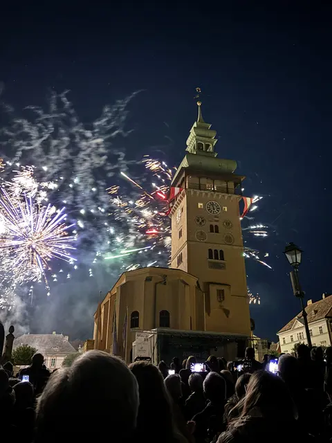 Ein fulminantes Feuerwerk zum Abschluss dauerte rund 15 Minuten. | Foto: Alexandra Goll/Herbert Schleich