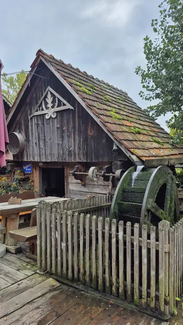 Foto: Holzmann, Resez