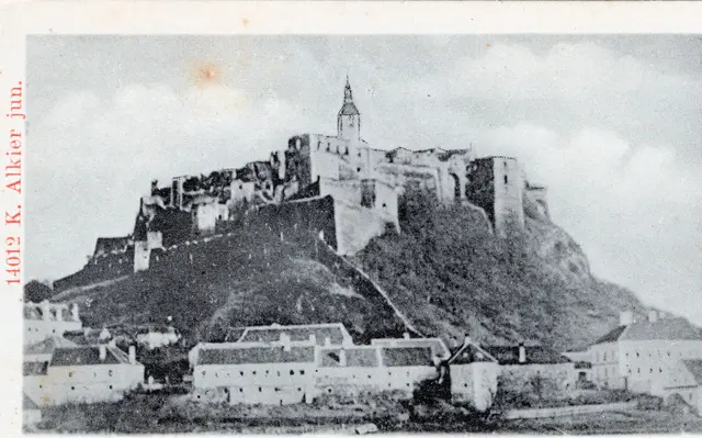 1683 unter Christoph Batthyány II. diente die Burg der Bevölkerung als Fluchtort vor den herannahenden Türken, die nach der Belagerung Wiens geflohen waren. | Foto: Archiv Gober (Bild aus etwa 1900)