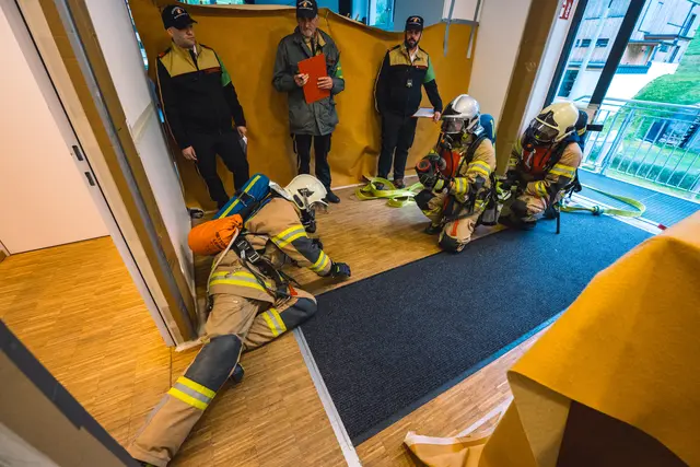 Aus dem Stubai- und Wipptal holten am Ende sechs Teams das Leistungsabzeichen in Gold, fünf in Silber und sieben in Bronze. | Foto: Pernsteiner