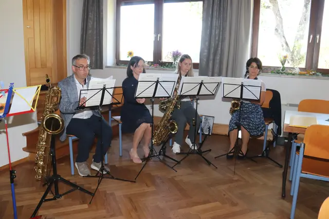 Für die lebendige musikalische Gestaltung sorgte ein Quartett unter der Leitung von Kapellmeister Andreas Leonhartsberger aus der Pfarre St. Thomas am Blasenstein. | Foto: Andreas Payreder