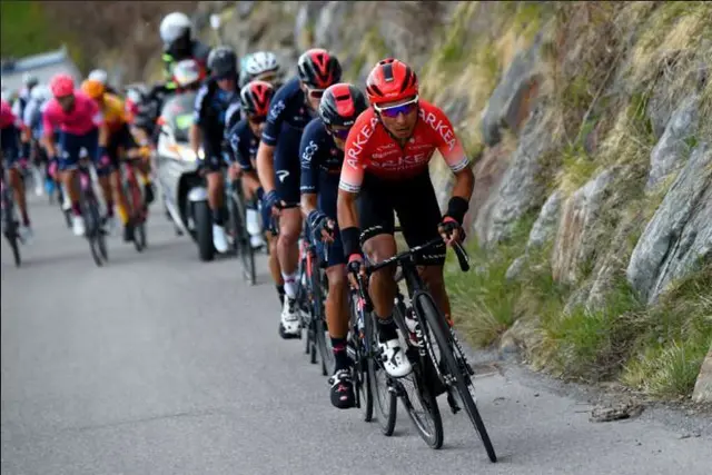 Am Samstag, dem 11. Oktober 2025, kommt es in Thaur zwischen 11:30 und 16:00 Uhr zu Straßensperren und Umleitungen entlang des Cycling Cup Tirol. Auch die Dorfbuslinie 508 ist von den Sperrungen betroffen. | Foto: Tour of the Alps