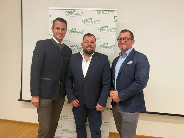 Bezirksparteiobmann LR Stefan Hermann, der neugewählte Obmann Richard Krivec und Nationalrat Reinhold Maier (v.l.) | Foto: FPÖ-Steiermark
