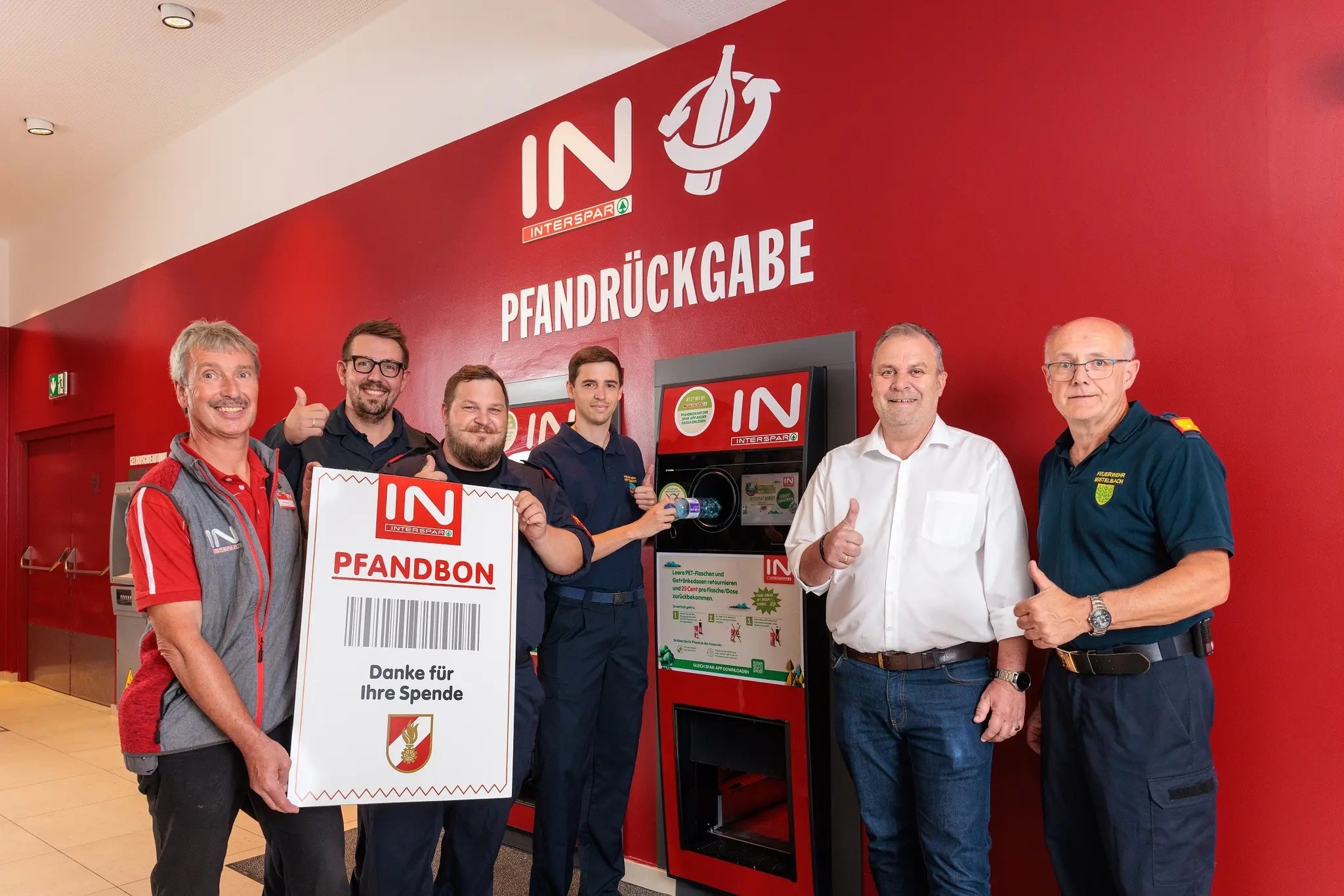 Mistelbach Fire Department: INTERSPAR fundraising campaign at the deposit ...