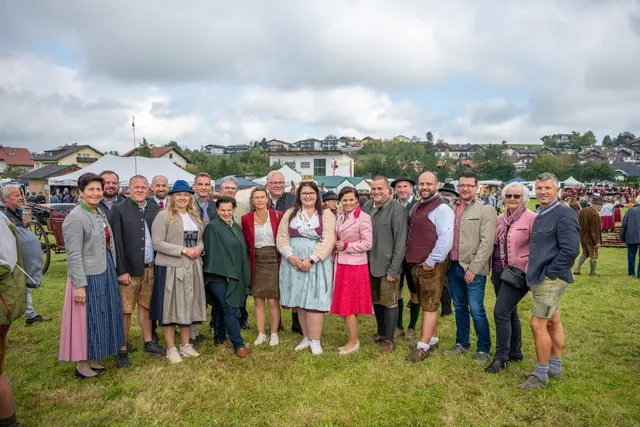 Viele Gäste, auch aus der Politik, kamen nach Straßwalchen. | Foto: Foto.Neuhofer.net