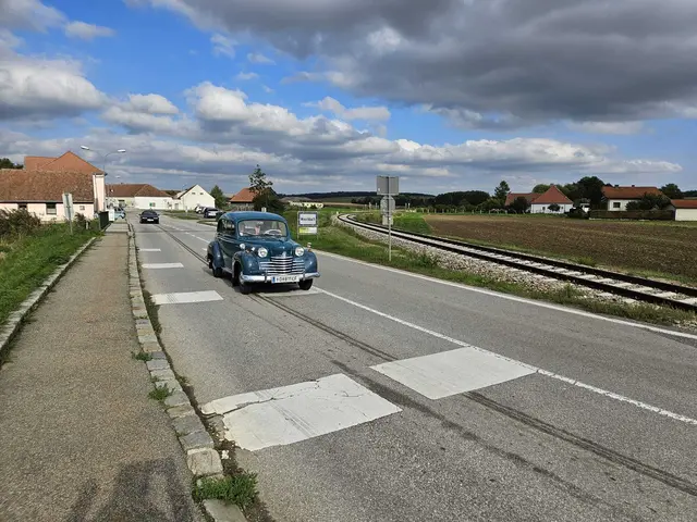Das älteste Auto, ein Opel aus dem Jahr 1952, zeigte, wie gut gepflegte Klassiker auch nach Jahrzehnten noch zuverlässig unterwegs sein können. | Foto: Dieter Preiß