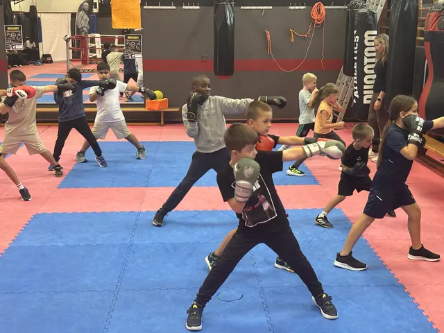 Der Einsatz stimmt: Die Kinder sind mit voller Begeisterung beim Training dabei.
