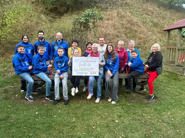 Pia und Luca Gföller, Markus Barth, Fabian Muthsam, Patrick Suchan, Maximilian Handl, Monika Dobrovolny, Celina Suchan, Obfrau Veronika Krist, Ingrid und Günther Neuwirth, Leonie Suchan, Melitta Zahrl, Herma Maringer, David Haider und Eva Rosenmaier. Nicht am Bild: Beatrix Stoifl | Foto: Generationenverein Riegers