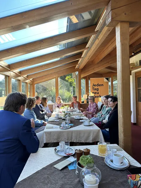 Unternehmerinnenfrühstück in Kössen. | Foto: Tiroler Wirtschaftsbund