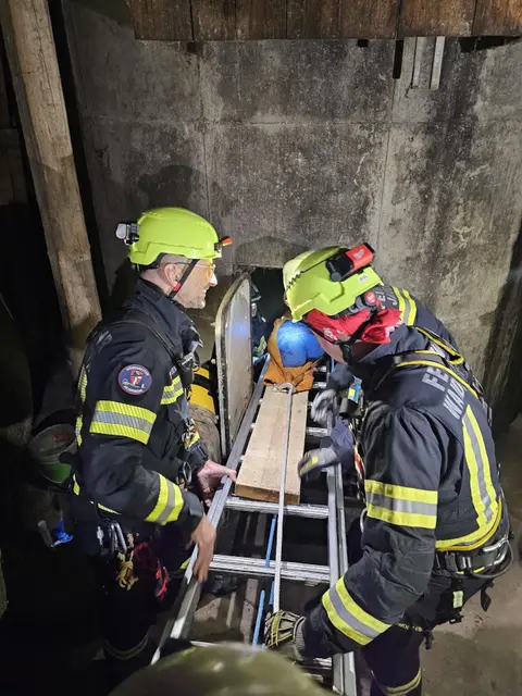 Es galt eine Person zu retten. | Foto: FF Waidhofen/Thaya