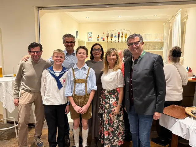 Rotarier und Soroptimistinnen von der Bezirksstadt Eferding als Gäste beim Konzert. | Foto: LMS Peuerbach