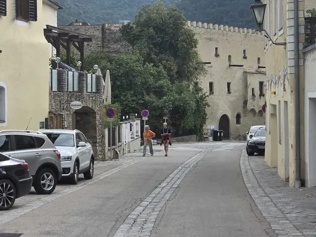 Eine ansprechende Gasse mit historischen Gebäuden | Foto: Raimund Pichler