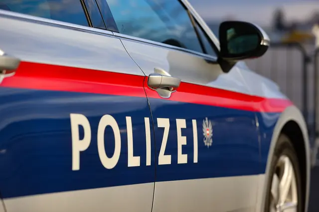 Polizei | Foto: Franz Neumayr