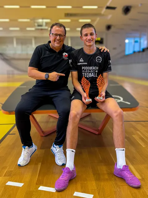 Vater und Coach Roland Hamm könnte nicht stolzer auf seinen Ausnahmesportler sein. | Foto: Roland Hamm